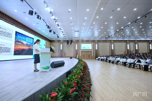 露营新篇章 首届户外露营度假产品交易博览会盛大启幕，萍乡武功山成焦点